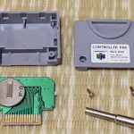 ニンテンドー64　コントローラーパックの電池を交換する方法